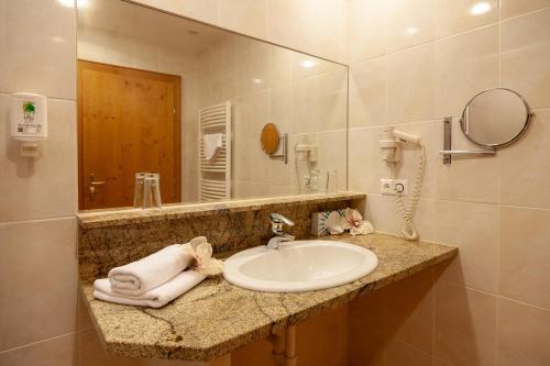 Double Room with Shower