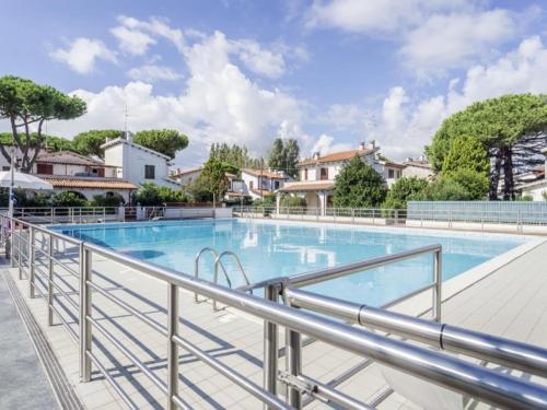 Two-Bedroom House with Shared Pool