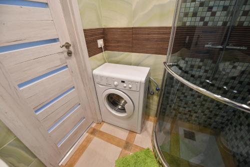 Cozy Seaside Studio - image 6