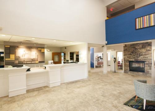 Holiday Inn Express Hotel & Suites Waukegan/Gurnee By IHG - 숙소 외관
