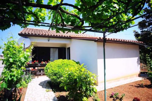  Apartment Leni in Pula