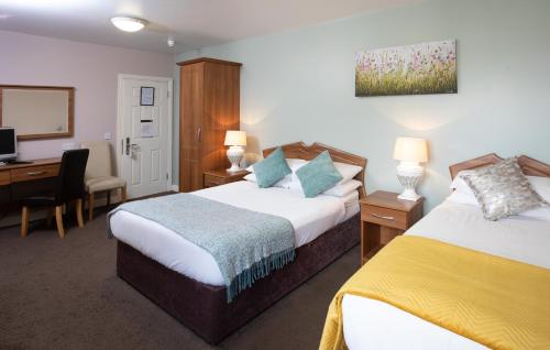 Murphy's Hotel - image 6