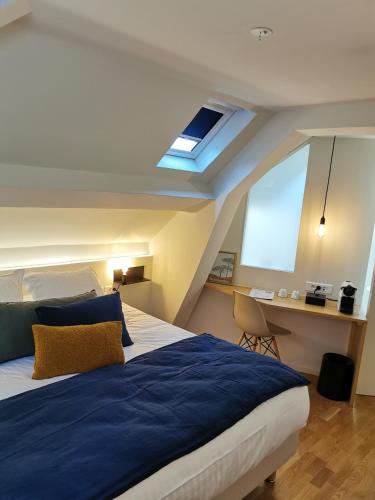 1 queen bed