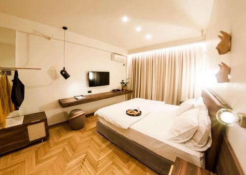 Gaia Athens - image 2