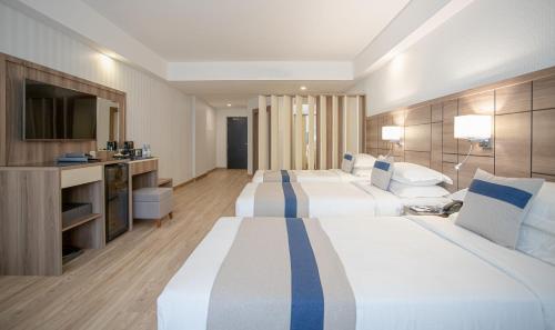 Season Star Hotel Madinah Room Type - Deluxe Triple Room