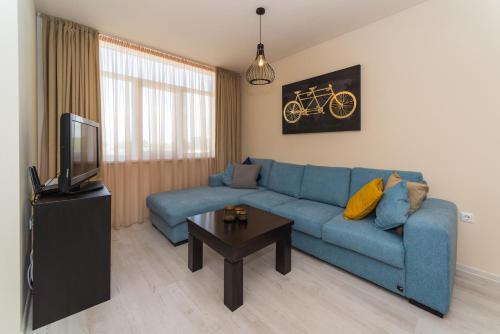 Alma Apartment - Stylish 1BD Flat with Balcony - Plovdiv