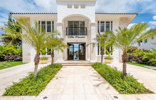 Amazing Private Villa with Chef and Maids photo 2