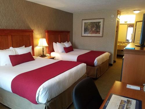 Best Western Plus Rivershore Hotel