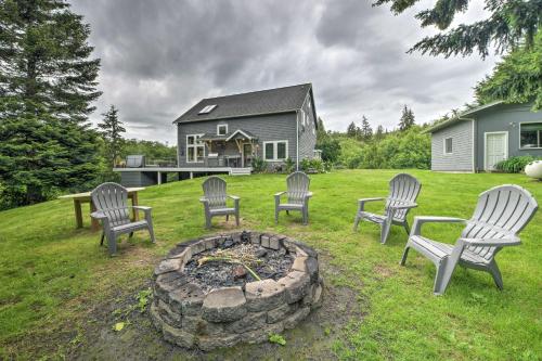 Whidbey Island Oasis with Hot Tub and Cabana!