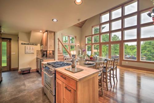 Gorgeous Whidbey Island Oasis with Deck and Hot Tub! - image 4