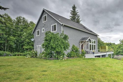 Whidbey Island Oasis with Hot Tub and Cabana!