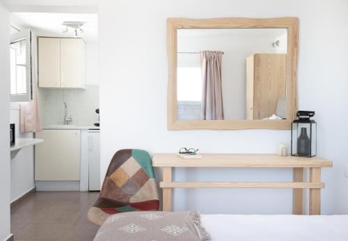 Apartment with Sea View image 10
