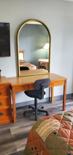 Palmetto Inn - image 3
