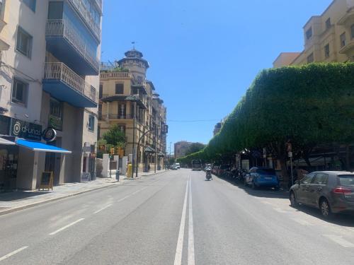 Homely Malaga Malagueta junto al mar
