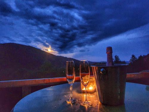 Sunrise Glamping Retreat in Targoviste