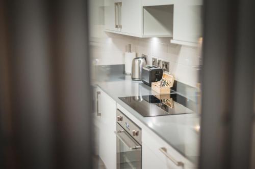 The Knight Residence by Mansley - image 13