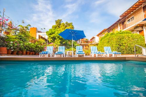 Hotel Posada De Roger - Near Los Muertos Beach, Puerto Vallarta