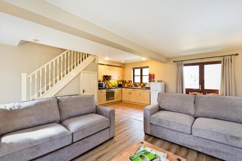 2 bedrooms, 2 beds