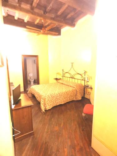 Single Room with Bath