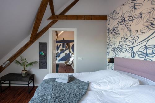 B&B Reveille - image 13