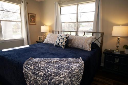 Fredericksburg Speakeasy - image 12