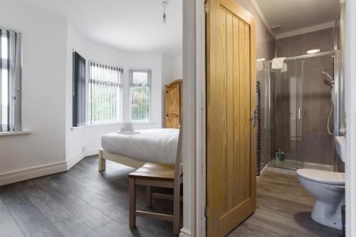 The White House By Propertri, Newport, South Wales