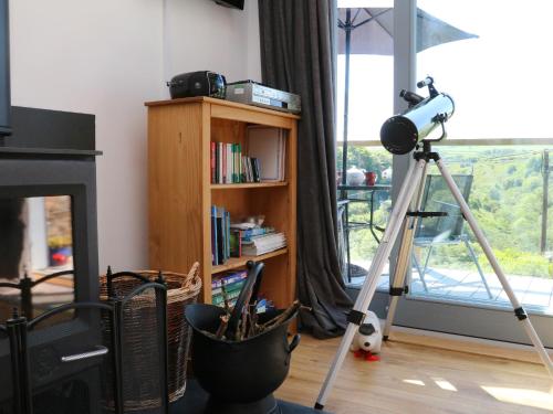 Higher Bumsley Barn - image 2
