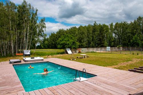 Nowa Wola 58 - 200qm appartment in a small village, with pool, sauna and big garden - Apartment - Rusiec