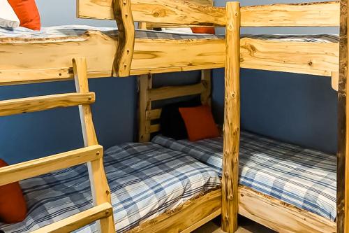 Home Sweet Hideaway Park - image 7