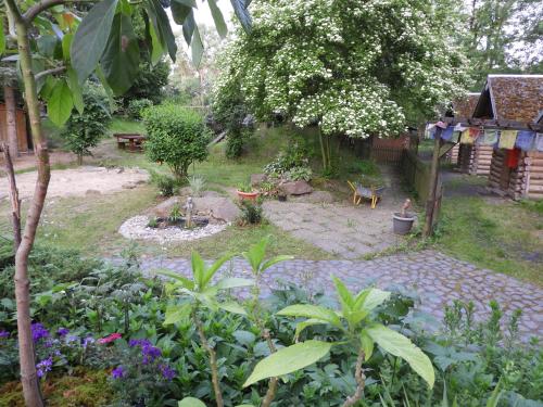 Birkenhof Ashram Familien Blockhütten