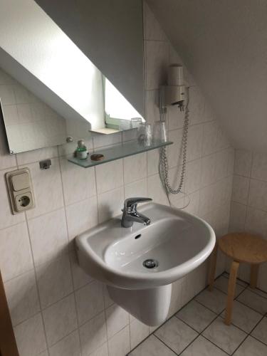 Pension Zur Linde Room Type - Double or Twin Room with Shower