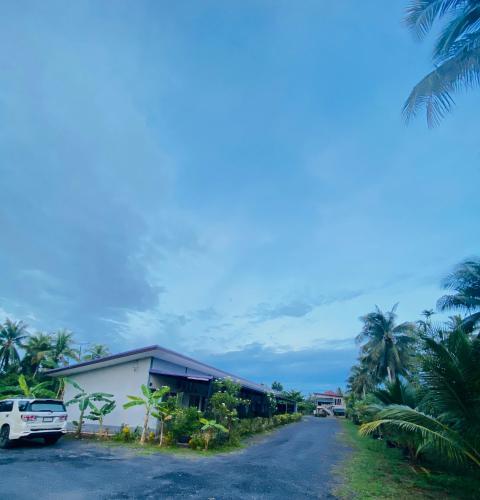 Baan Bang Kluai Resort บ้านบางกล้วย รีสอร์ท