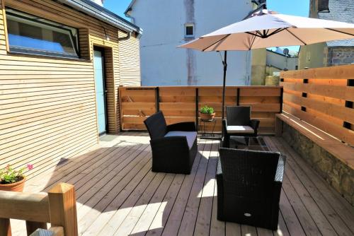 Grande maison de famille rénovée VUE SUR LA BAIE à 300m de la plage à TREGASTEL - Ref 703 gîte à louer Trégastel-Plage