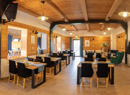 Restaurant, Pod Sową (Pod Sowa) in Nowa Ruda
