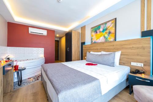 room detail thumbnail 1