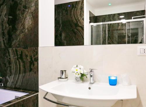 HeMi Suites - image 5