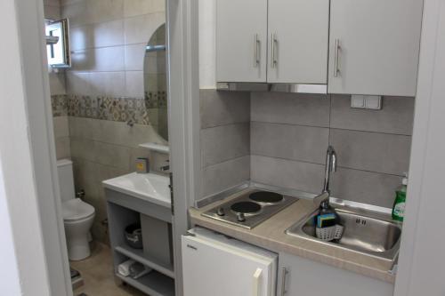 Thea-tro Apartments