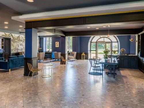 大堂, 羅什福爾皇家海事美居酒店 (Mercure Rochefort La Corderie Royale) in 羅什福爾