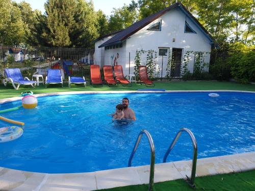 Peldbaseins, Satul de Vacanta Campo Euro Club in Partizani