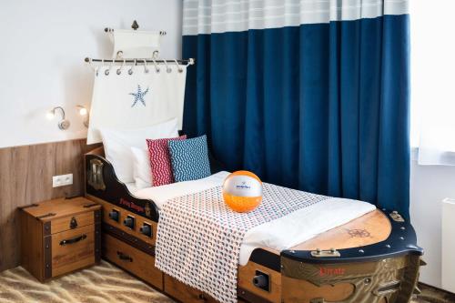 Pirate Suite with waterpark Access (2 Adults + 4 Children)