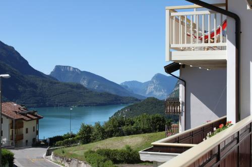 One-Bedroom Apartment with Balcony and Lake View