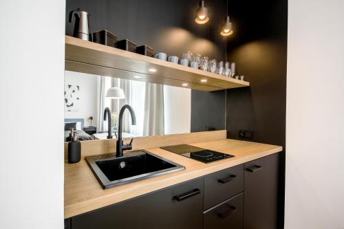 Wanderlust Apartments 3