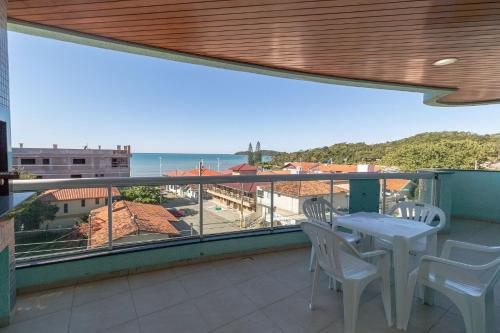Lindo apartamento 3 suítes vista mar Bombas SC