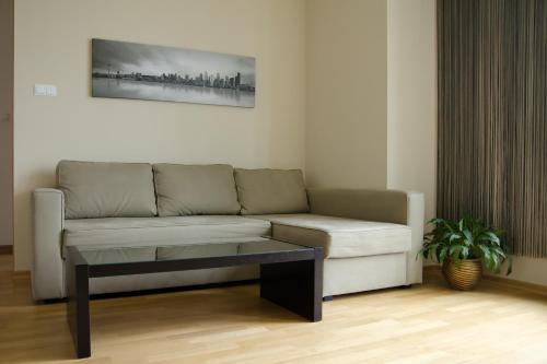 Apartment image 10