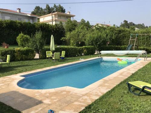 2 bedrooms villa with lake view private pool and enclosed garden at Lousada