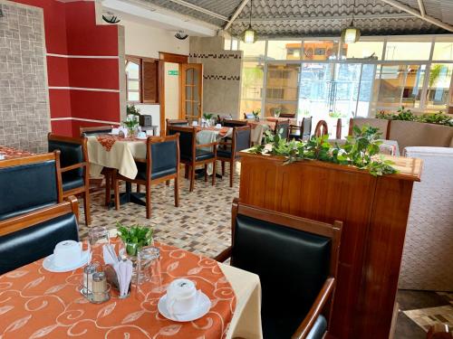 Restaurant, House Center in Milagro