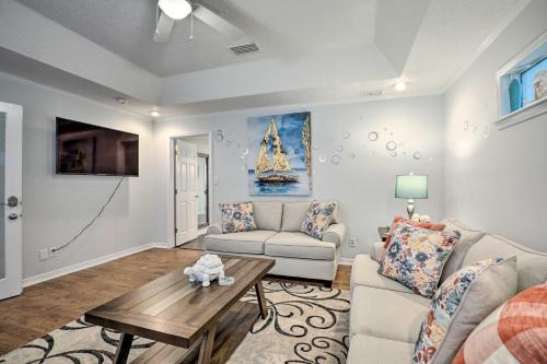 St Augustine Home with Hot Tub 6 Mi to Beaches - main image