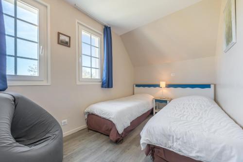 2 bedrooms, 5 beds