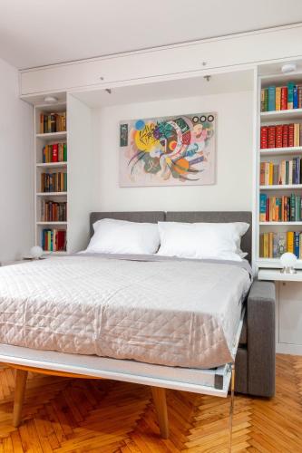 Martin's Akropolis Studio