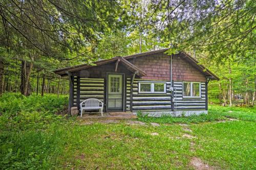 Secluded Family Cabin Less Than 1Mi to Lake Michigan! - main image